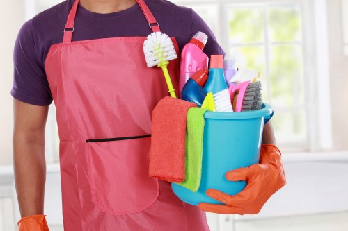 Deep cleaning support for a Barnes kitchen and bathroom